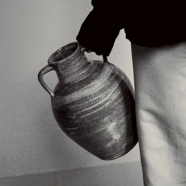 Samudr - Amphora Vase