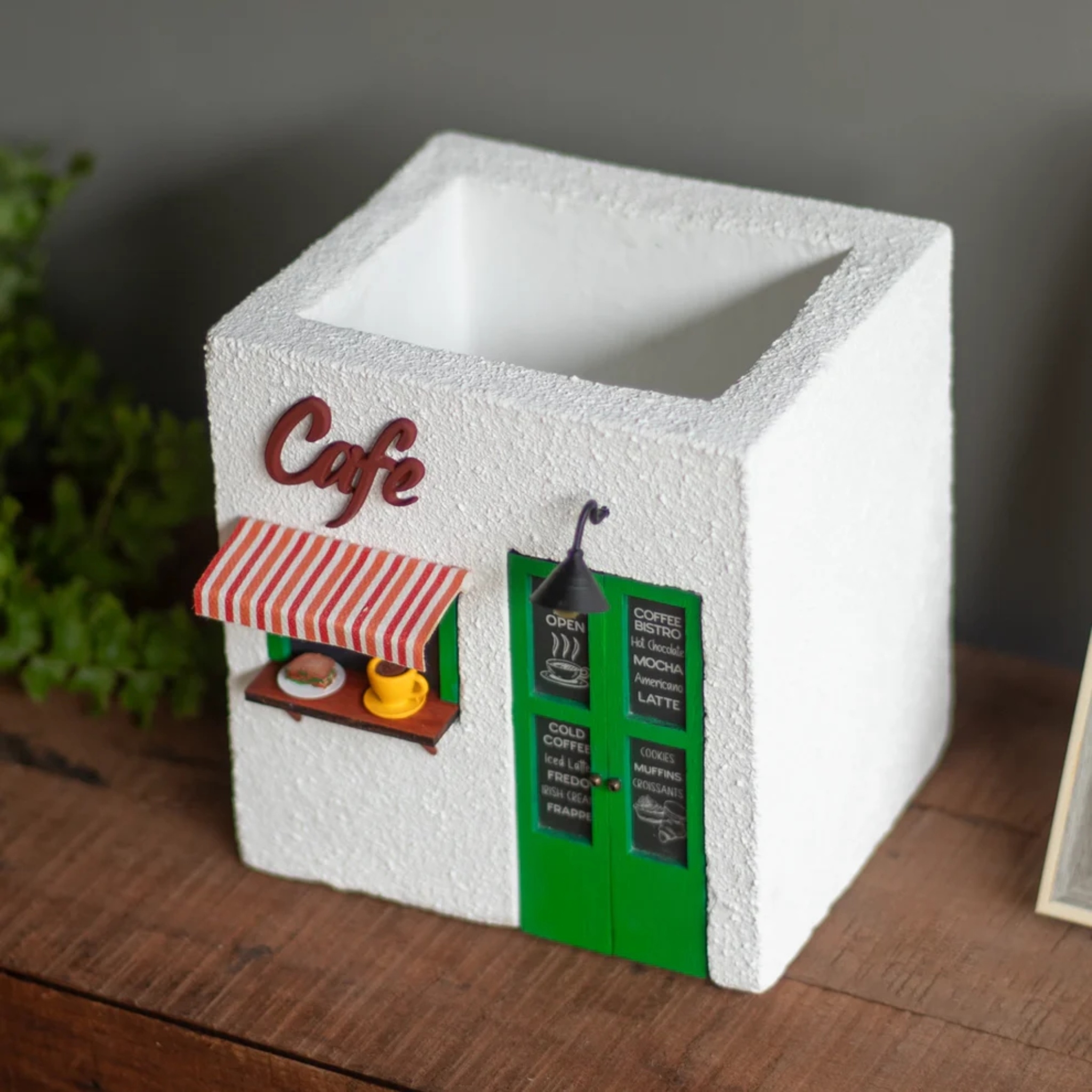 Cafe Planter (White & Green)