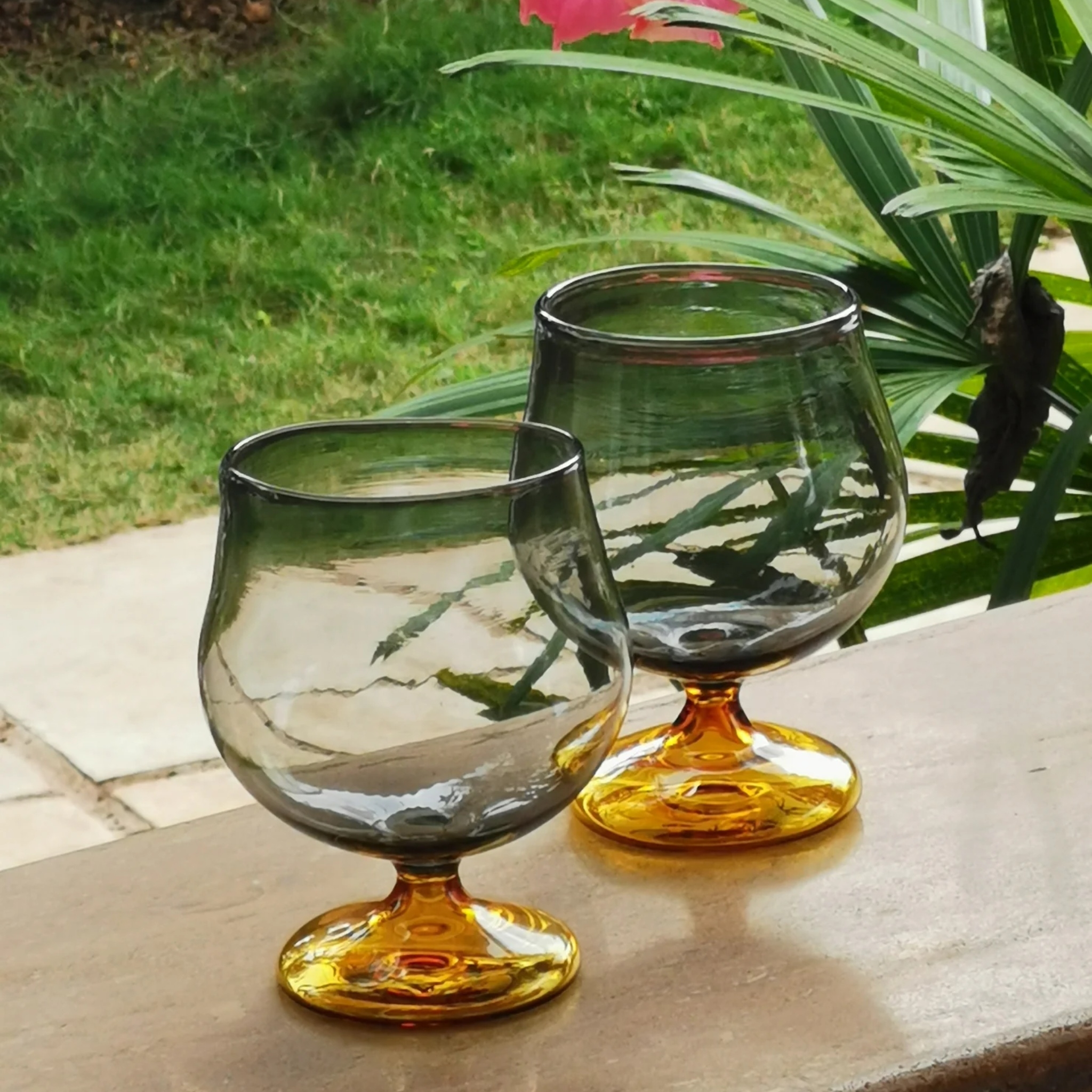 Fyris Wine Glass - (single glass) by RUSTIC HORSE GLASS STUDIO | Tooffi