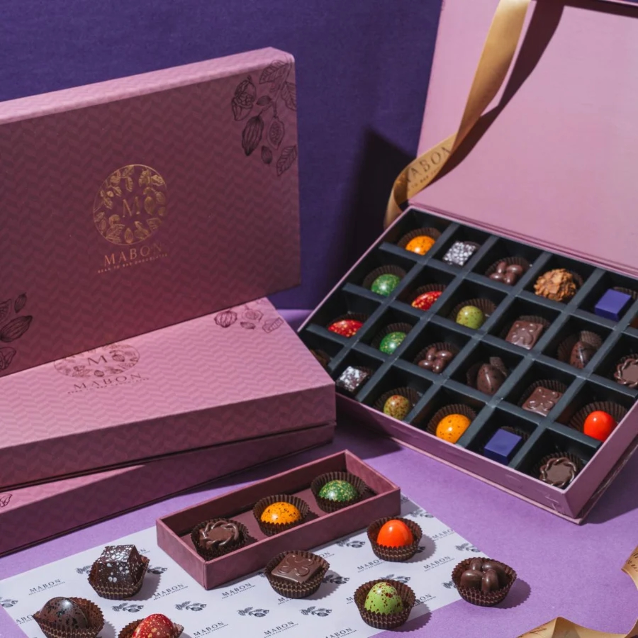 Luxury Chocolate Bonbons (Box of 24) by Mabon Chocolates | Tooffi