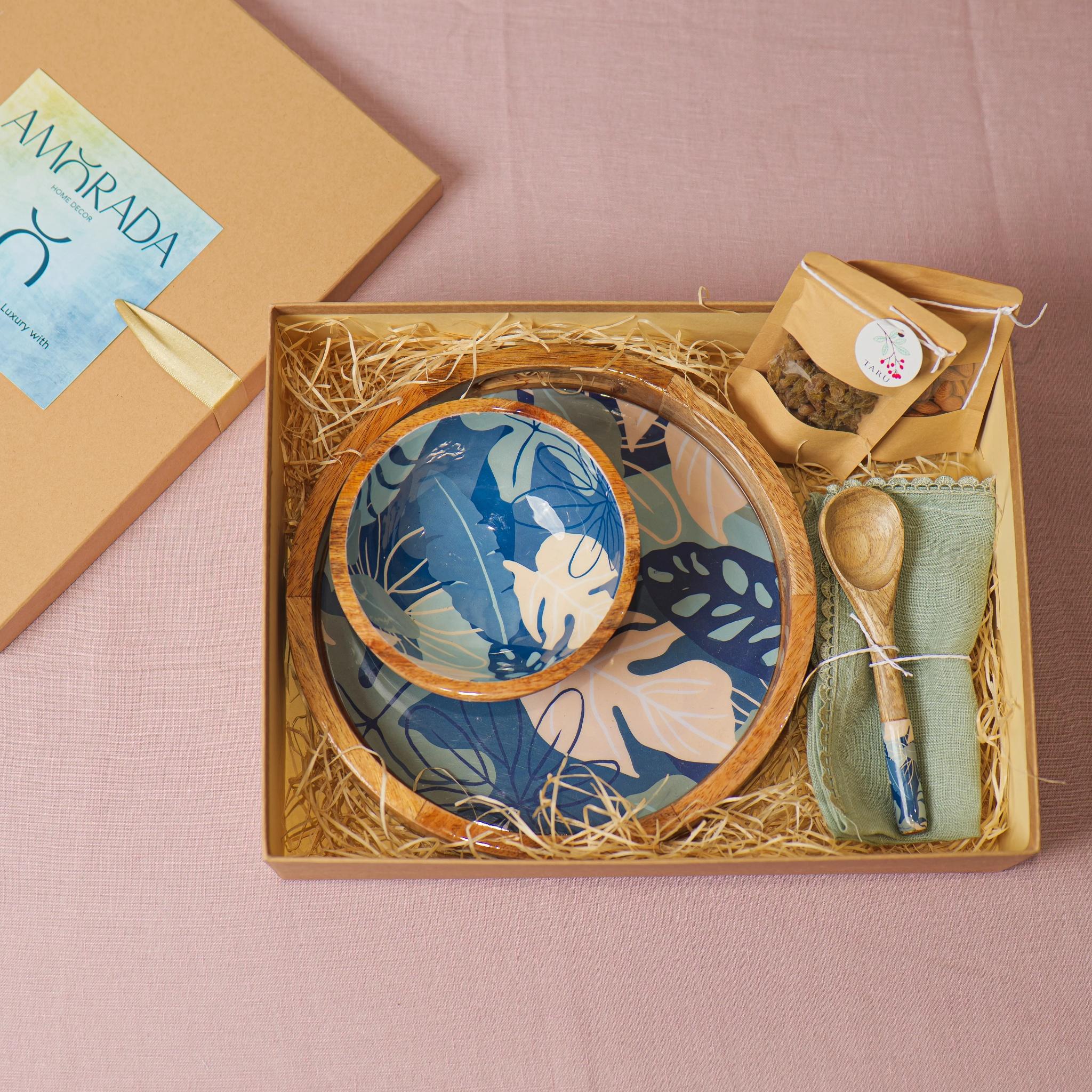 Treasure Chest Tropical Gift Set