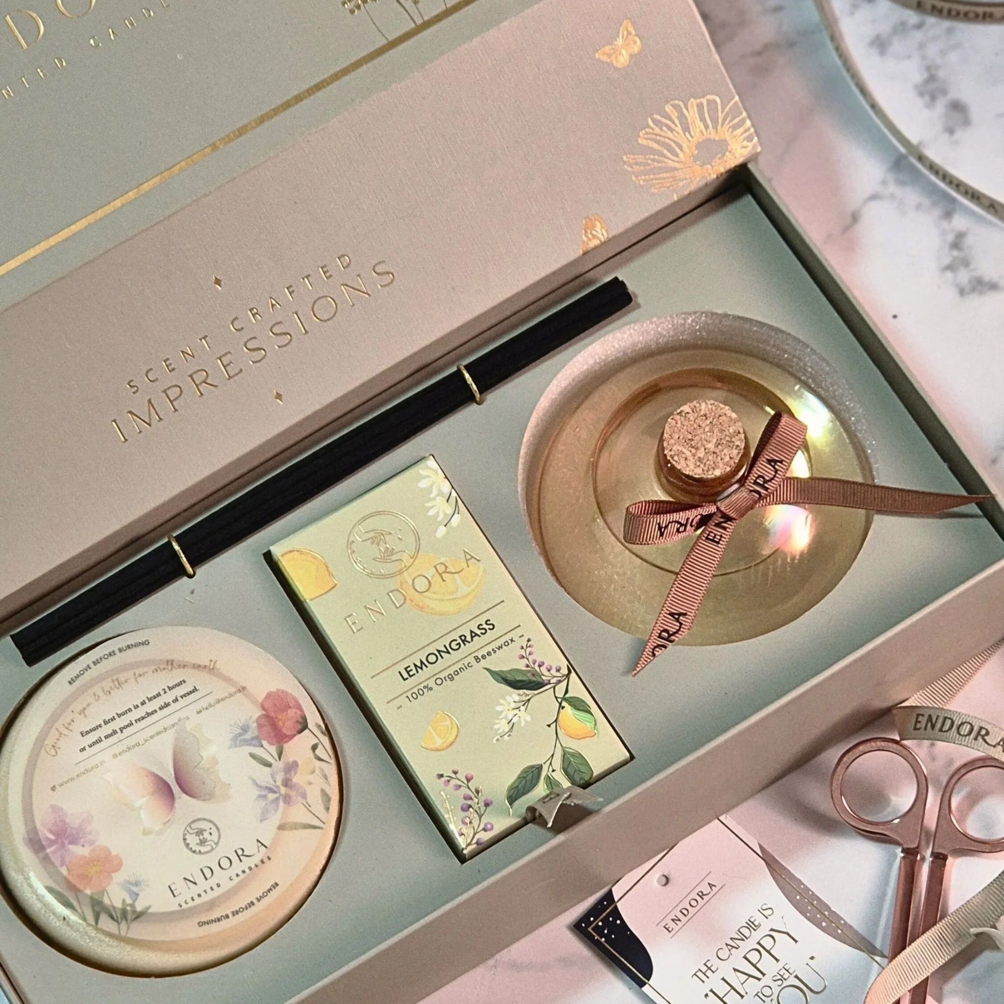 Monet's Set - Candle & Diffuser Duo | Amber | Sandalwood & Oud by Endora Scented Candles | Tooffi