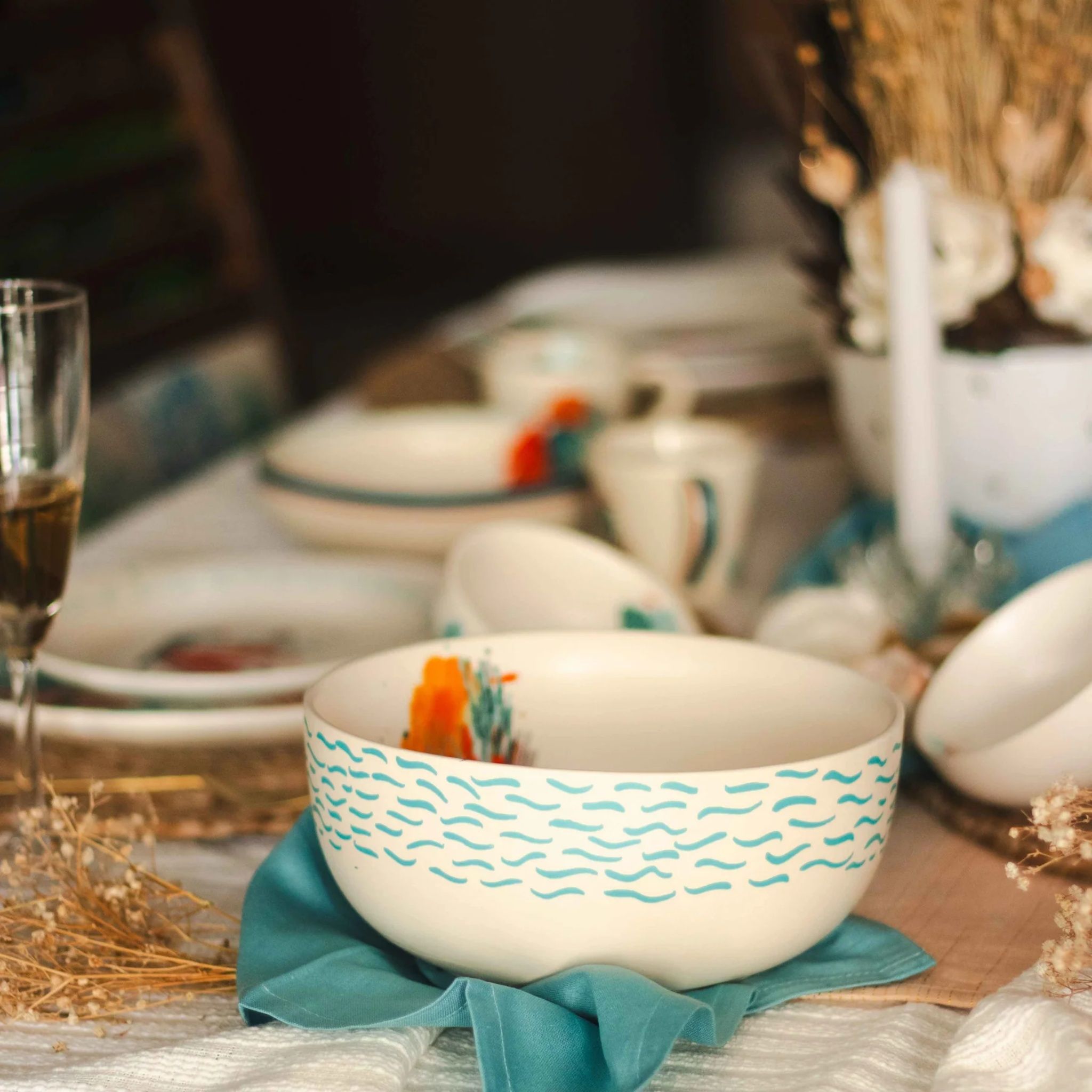 underwater treasures - Serving Bowl by urbankart - ta.da tableware | Tooffi
