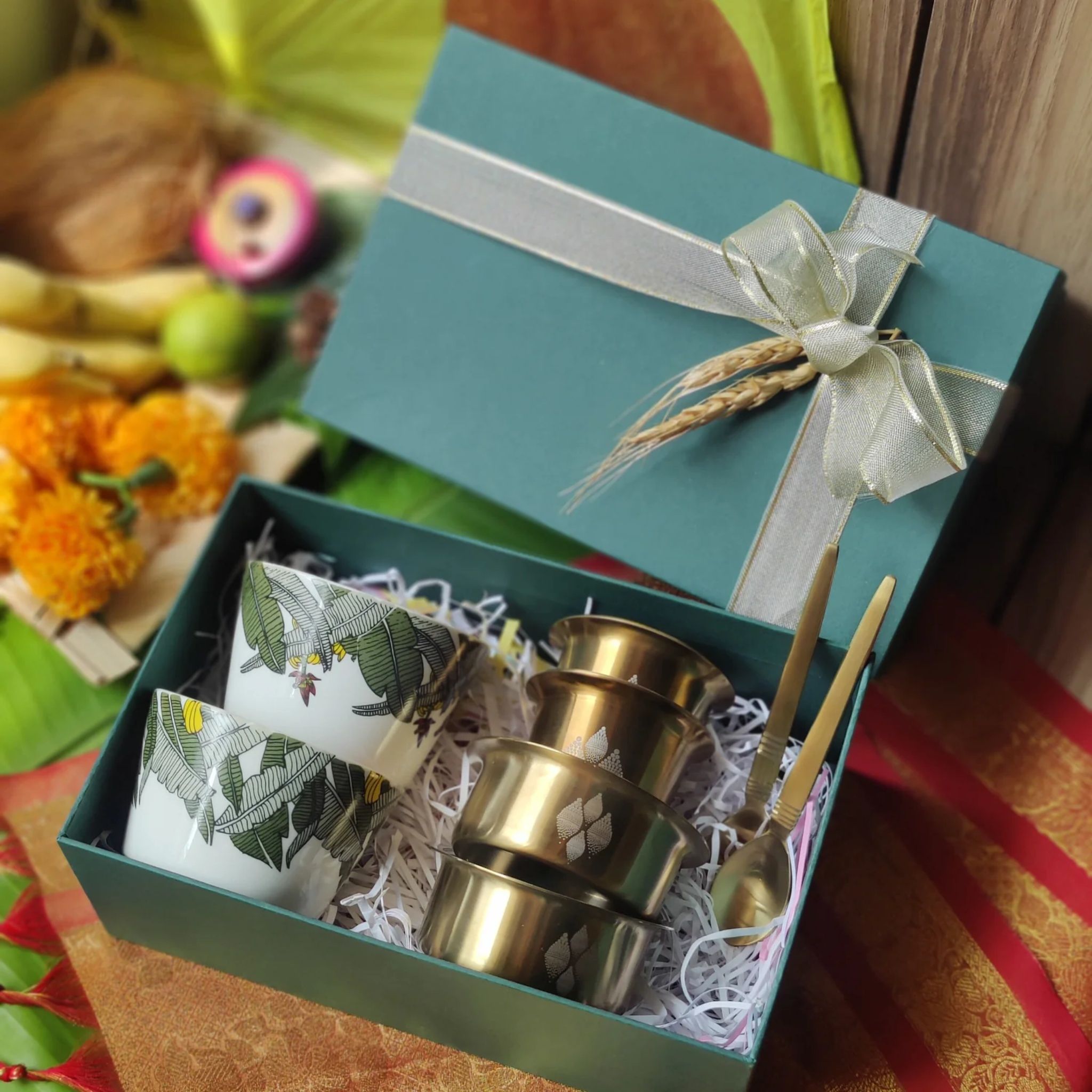 Golden Harvest Gift box by urbankart - ta.da tableware | Tooffi